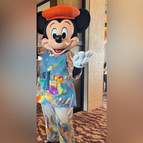 Rundisney Mickey Topolinos Costume - Picture 12 of 12